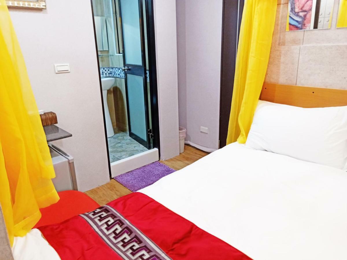 Woju Homestay Tainan Exteriör bild