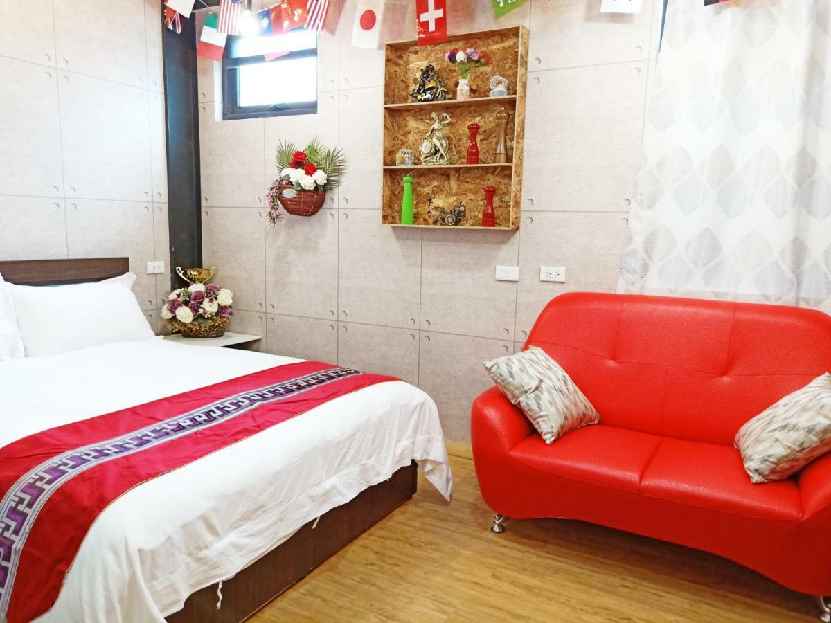 Woju Homestay Tainan Exteriör bild