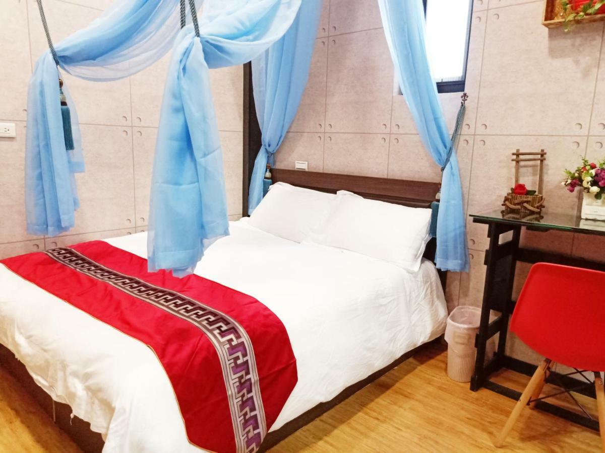 Woju Homestay Tainan Exteriör bild
