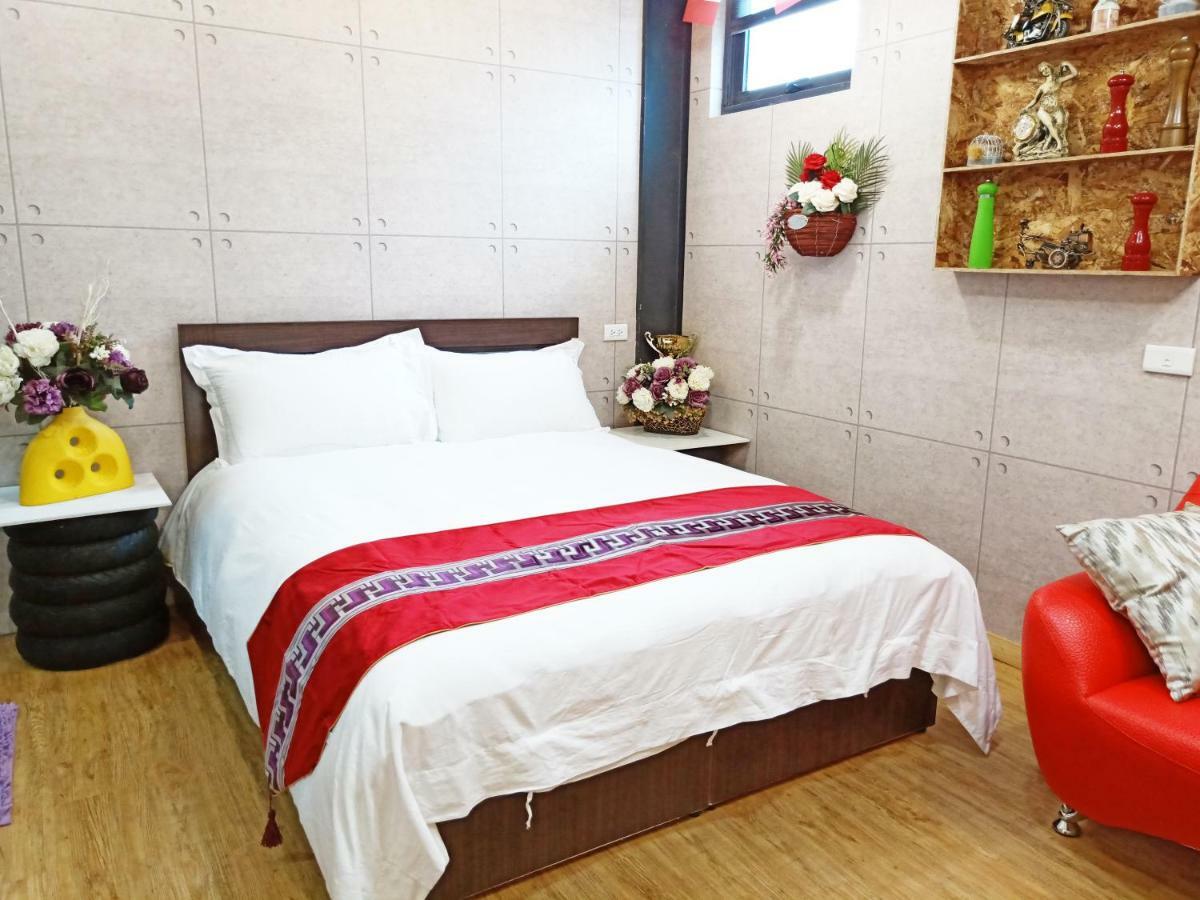 Woju Homestay Tainan Exteriör bild